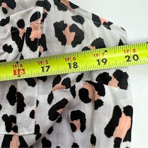 TORRID Women’s Pullover Top Sz 00 ((M/L) Multi Color Animal Print Sleeveless - Picture 9 of 10